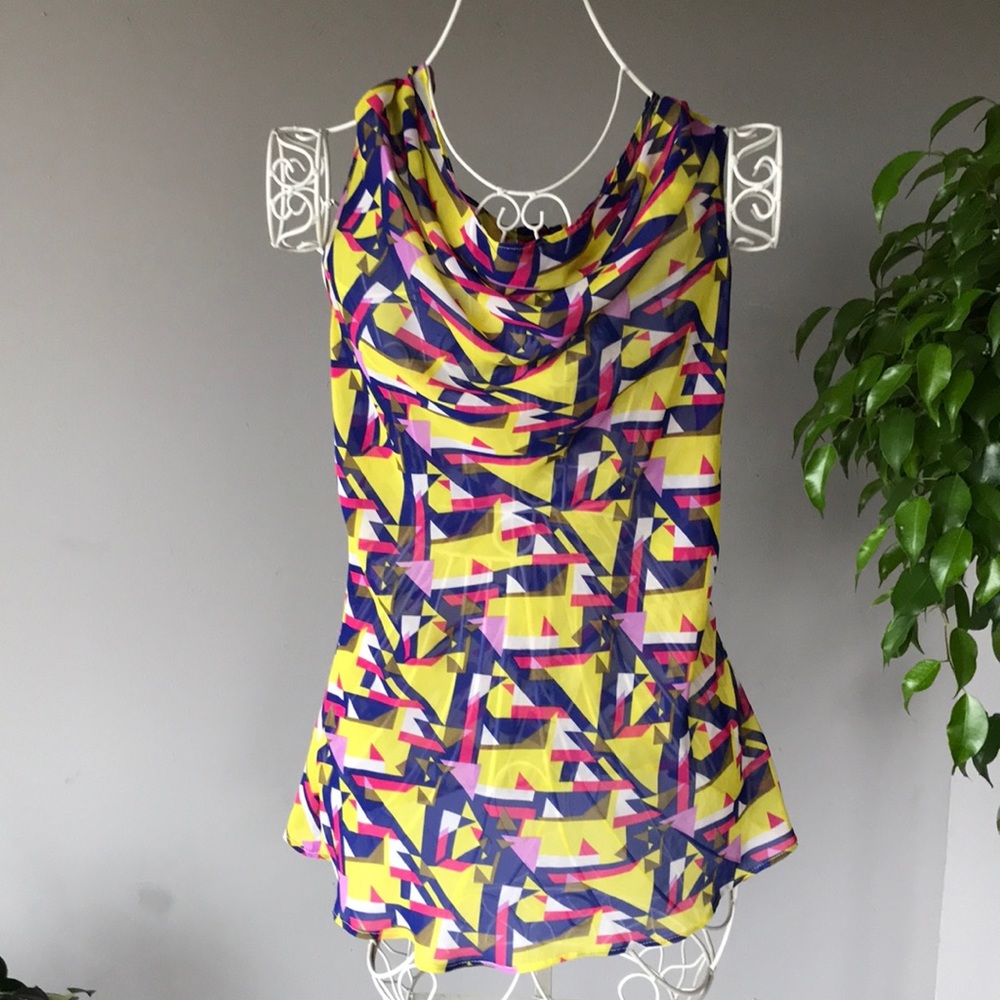 FINAL MARKDOWN Bright Geometric Sheer Top Size Large